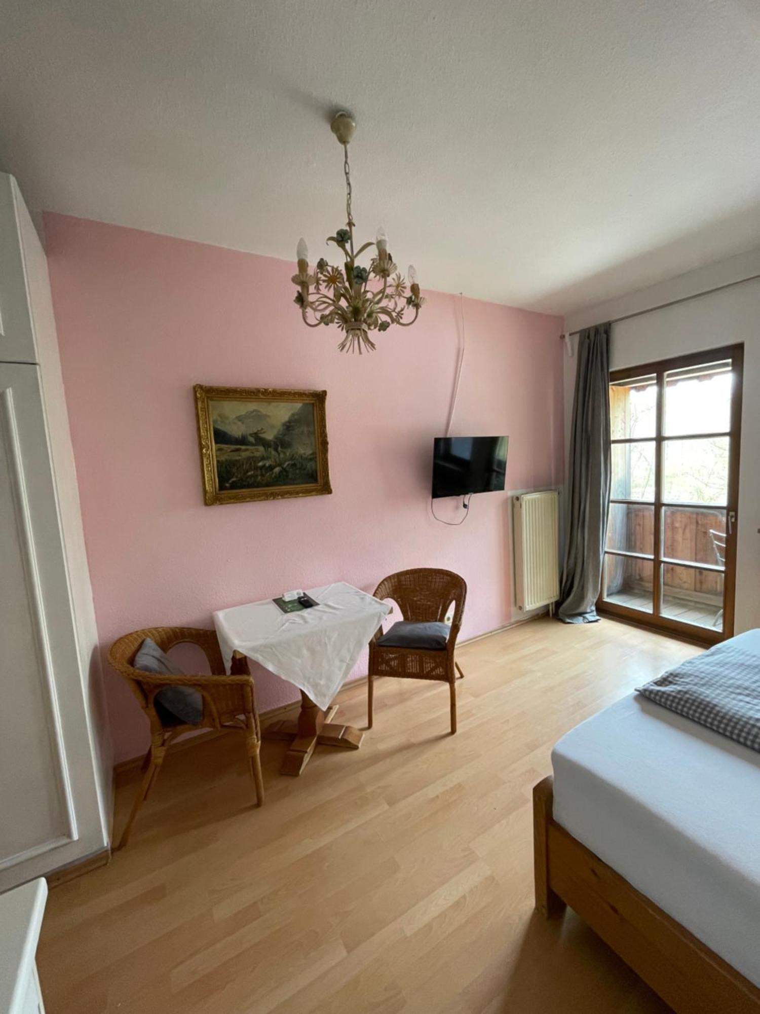 Fischerrosl 3* Münsing