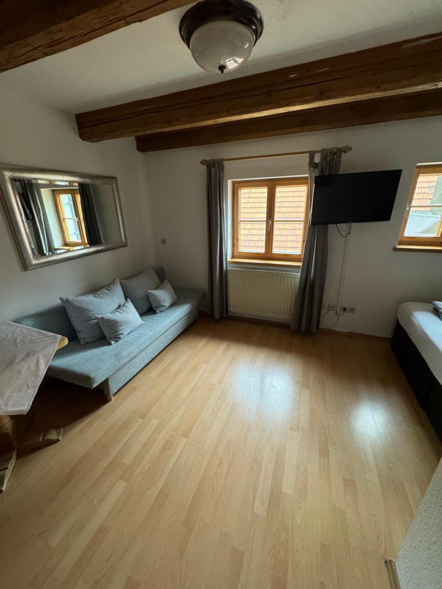 Fischerrosl 3* Münsing